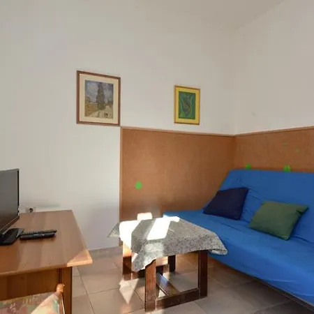 Apartment In Pula 16 * Vintijan