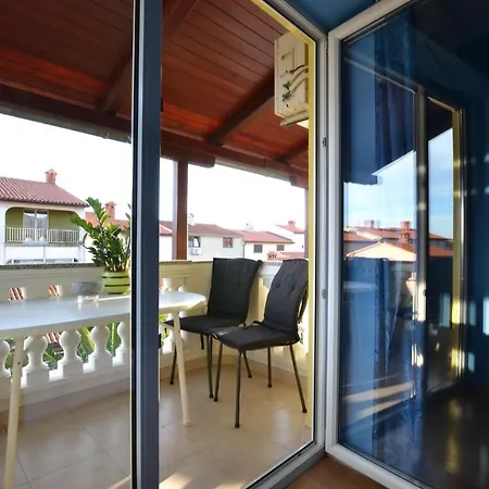 Apartment In Pula 16 Vintijan
