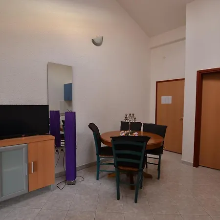 Appartement Apartment In Pula 16 *